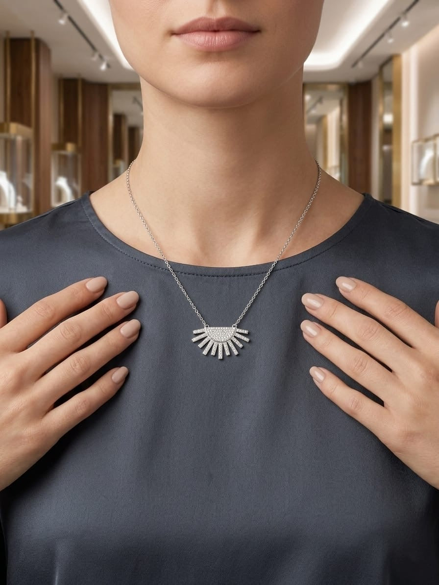 HALFSUN SILVARA NECKLACE